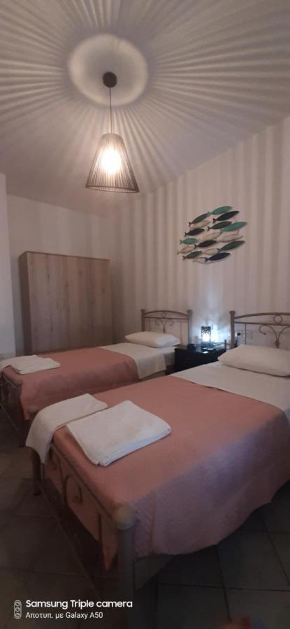 Ranias House Apartment Andiparos Bagian luar foto